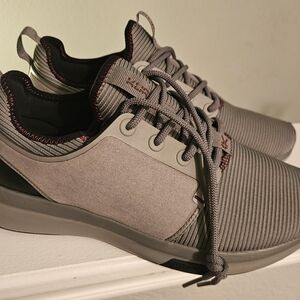 Stylish Gray Men's Sneakers